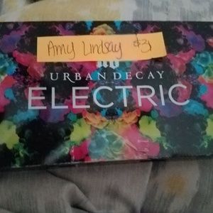 Urban decay electric palette